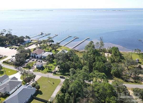 0.28 Acres of Residential Land for Sale in Gulf Breeze, Florida