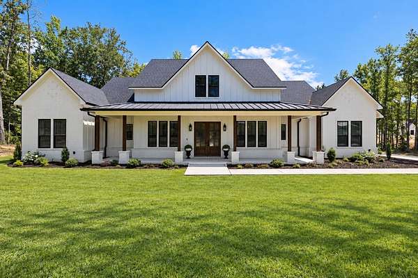 3.69 Acres of Land with Home for Sale in Lindale, Texas
