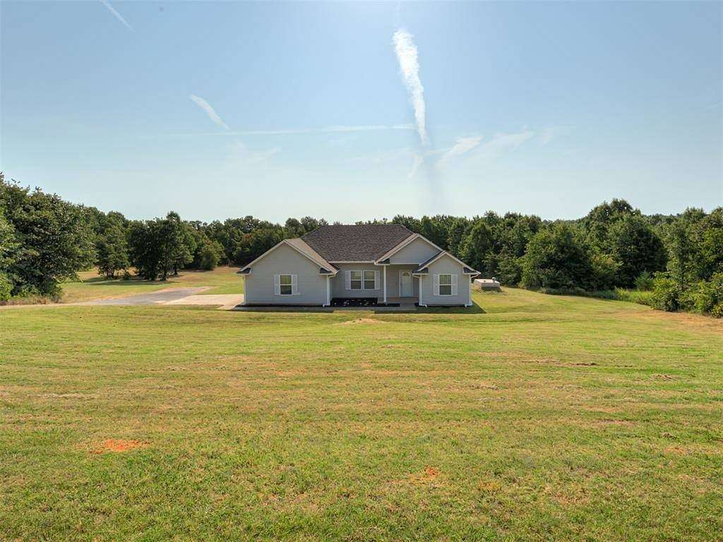 1.53 Acres of Land with Home for Sale in Newalla, Oklahoma
