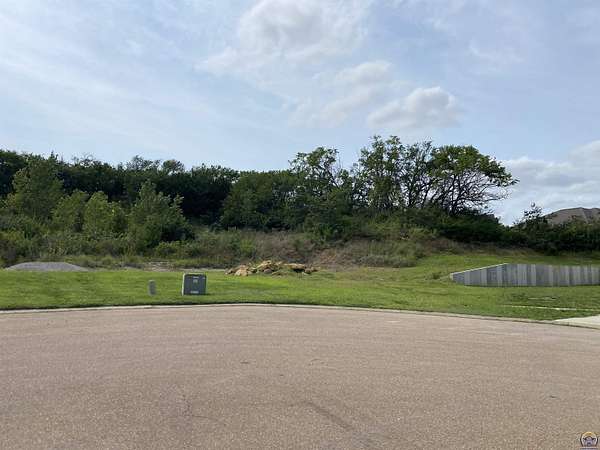0.75 Acres of Residential Land for Sale in Topeka, Kansas