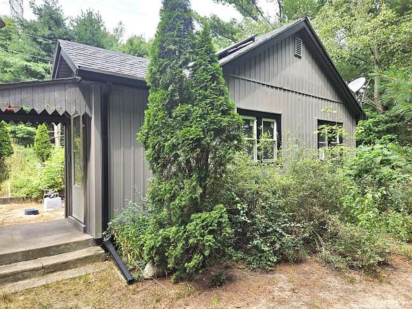4 Acres of Land with Home for Sale in Covert, Michigan