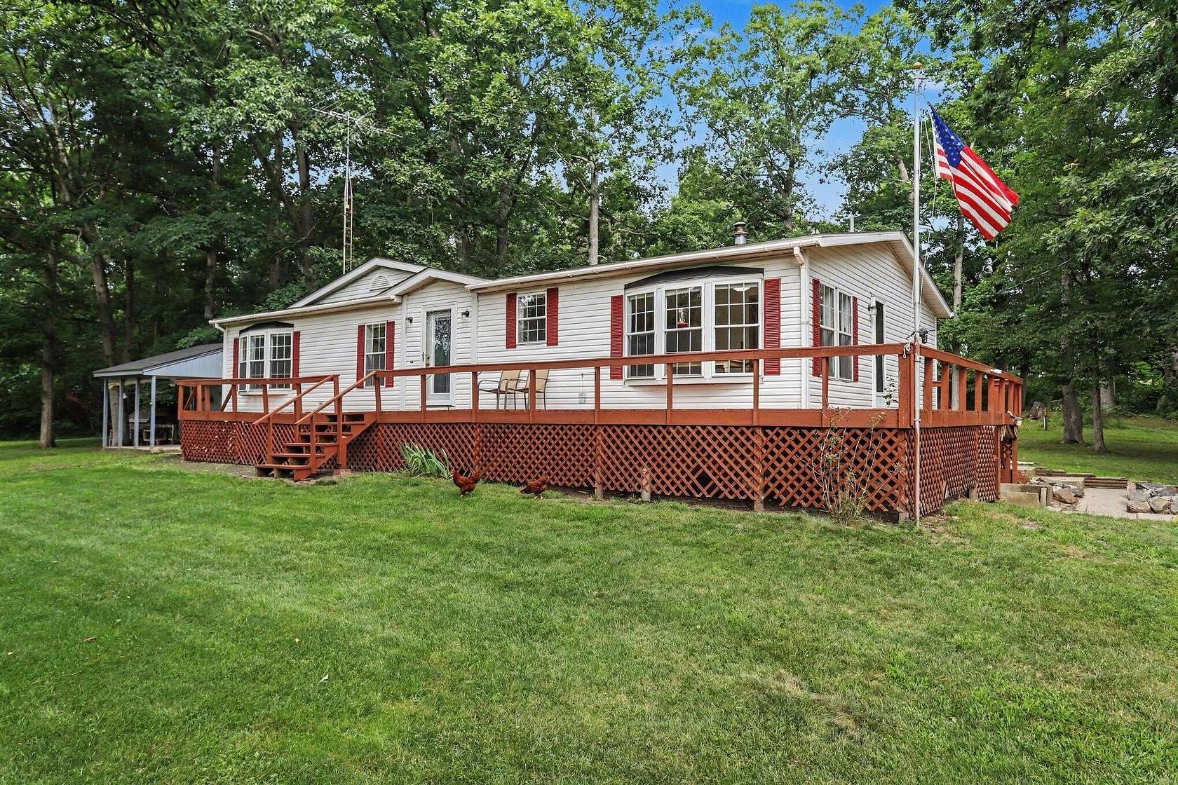 36 Acres of Land with Home for Sale in Tekonsha, Michigan