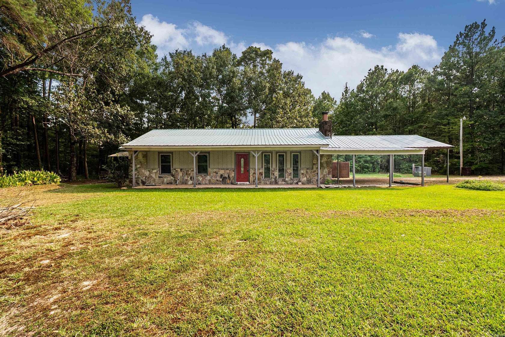 4 Acres of Land with Home for Sale in Hampton, Arkansas