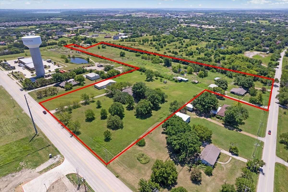 12.1 Acres of Mixed-Use Land for Sale in Princeton, Texas