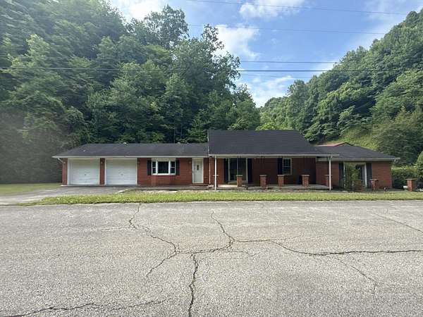 9.37 Acres of Land with Home for Sale in Jackson, Kentucky