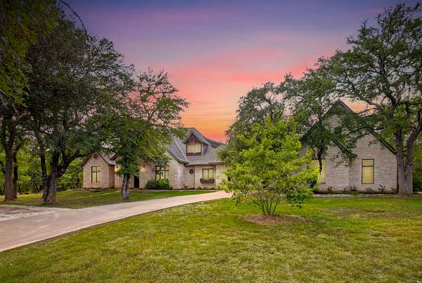 2.5 Acres of Land with Home for Sale in Fort Worth, Texas