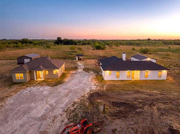 10.4 Acres of Land with Home for Sale in Kaufman, Texas