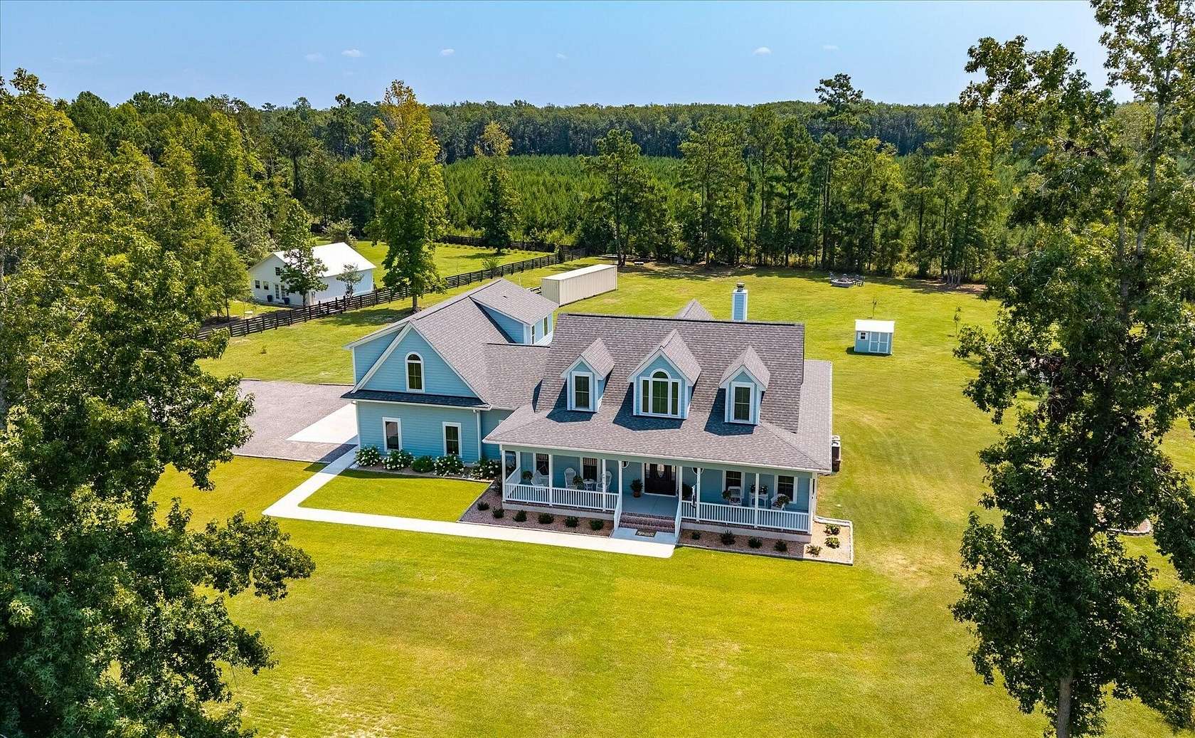 4 Acres of Land with Home for Sale in Ravenel, South Carolina