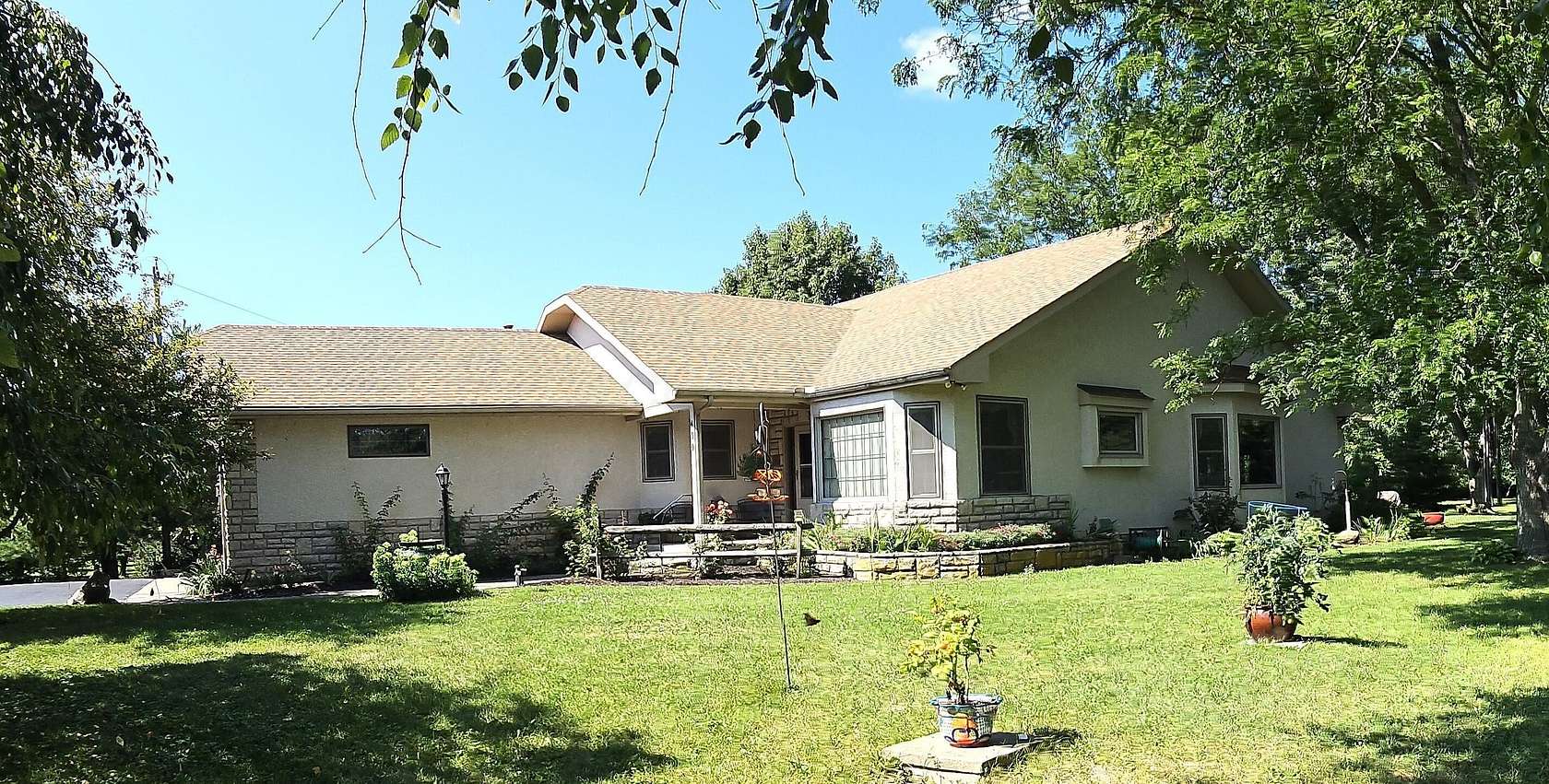 5 Acres of Land with Home for Sale in Delaware, Ohio