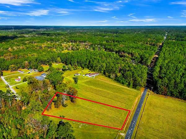 1.5 Acres of Residential Land for Sale in Moncks Corner, South Carolina