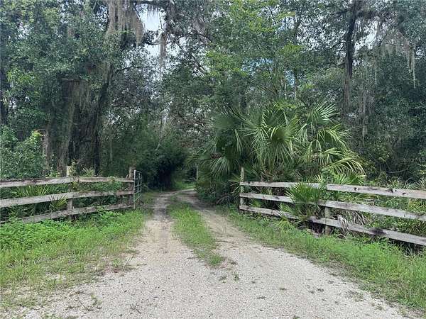 5 Acres of Residential Land for Sale in Arcadia, Florida