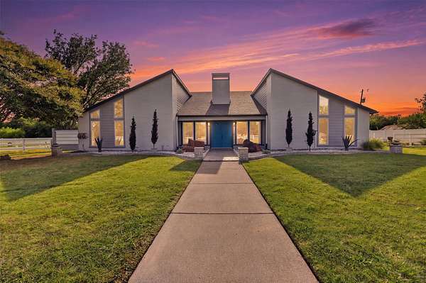 3.89 Acres of Land with Home for Sale in Fort Worth, Texas
