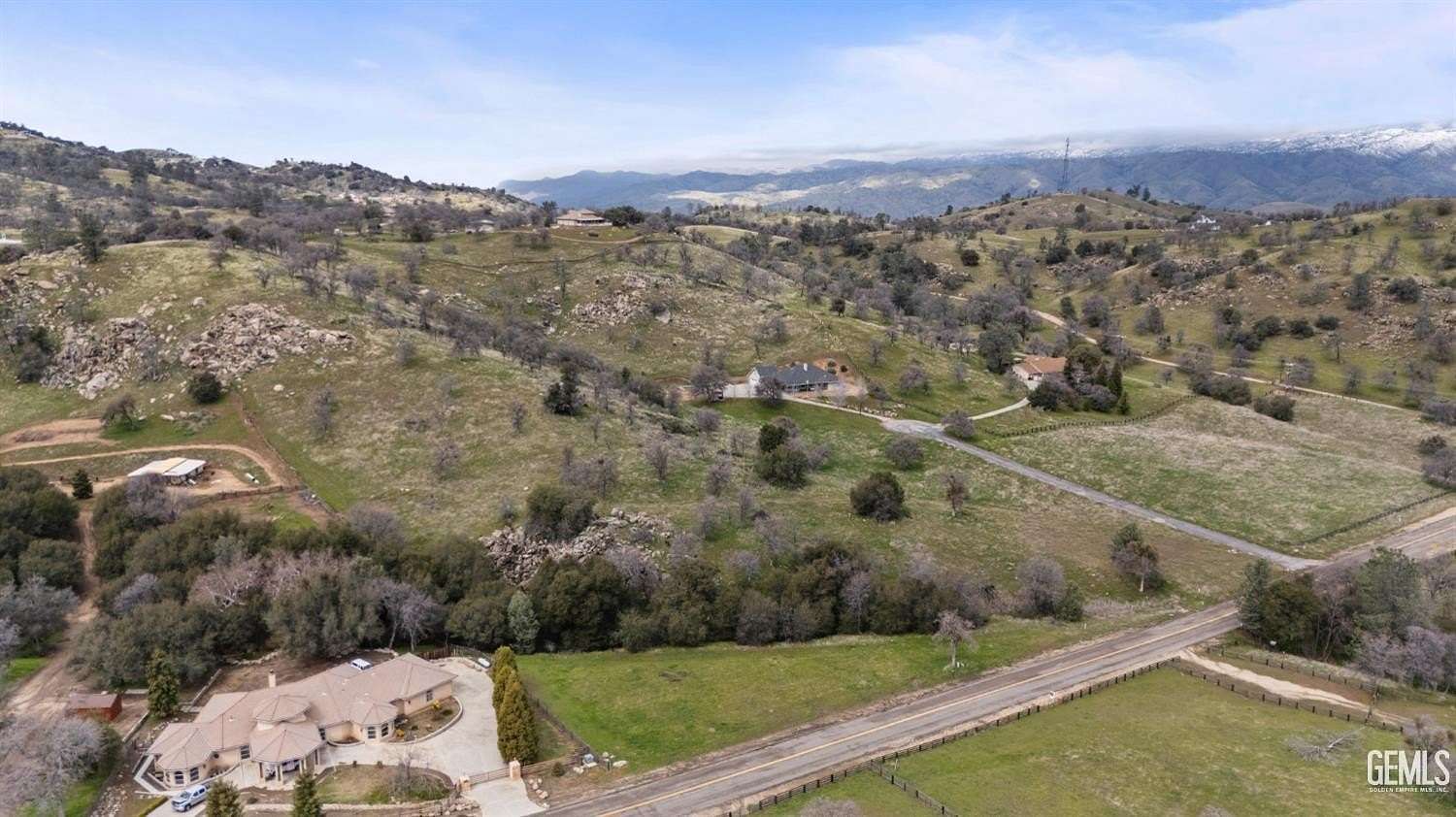 4.59 Acres of Residential Land for Sale in Keene, California
