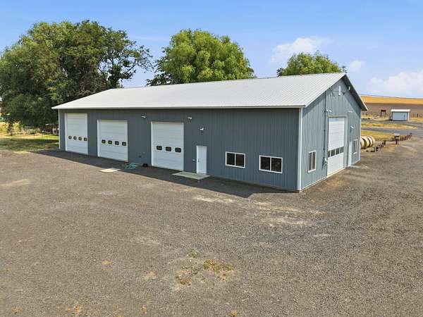 5 Acres of Land with Home for Sale in St. John, Washington