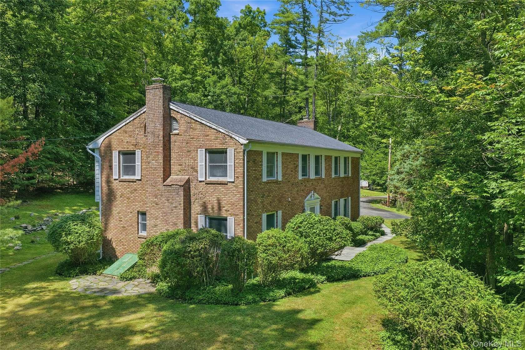 12 Acres of Land with Home for Sale in Woodstock, New York