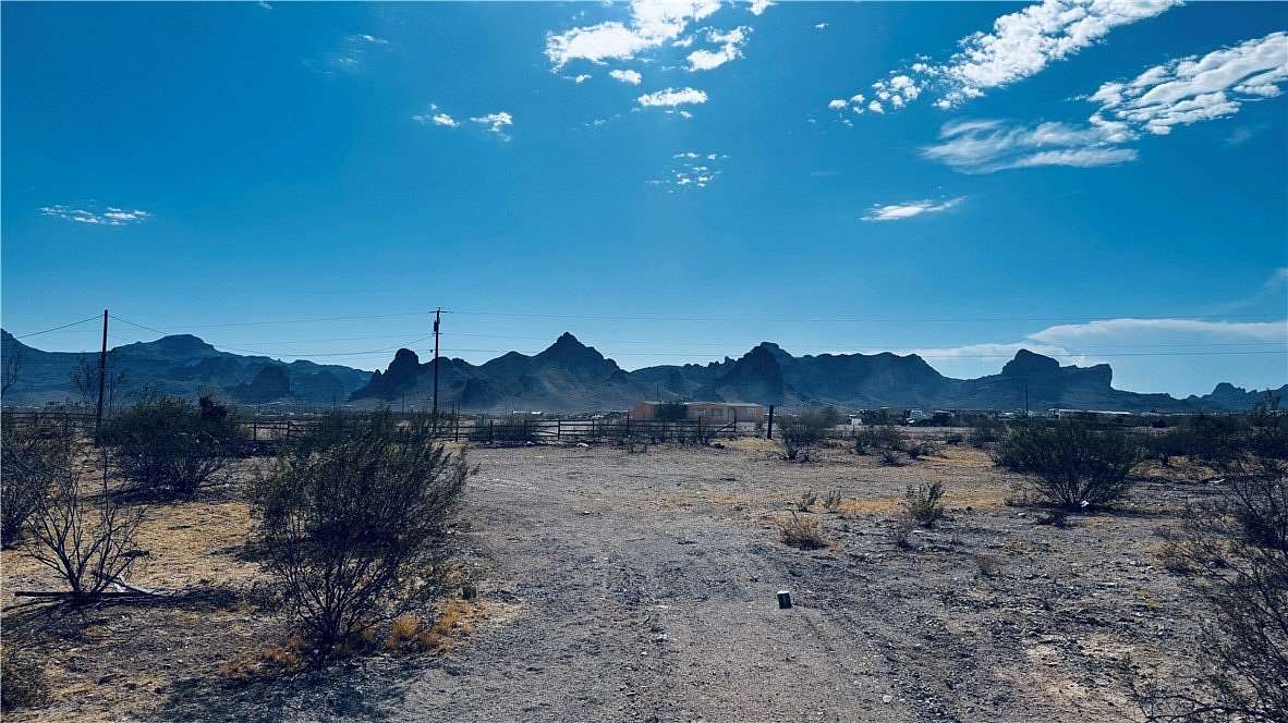 14.3 Acres of Land with Home for Sale in Golden Valley, Arizona