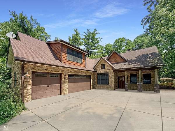 3.1 Acres of Land with Home for Sale in Indianapolis, Indiana