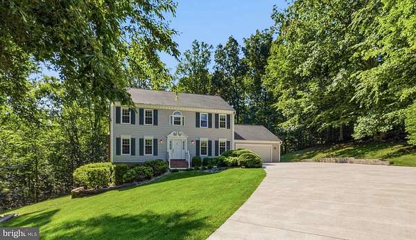 2 Acres of Land with Home for Sale in Woodbridge, Virginia
