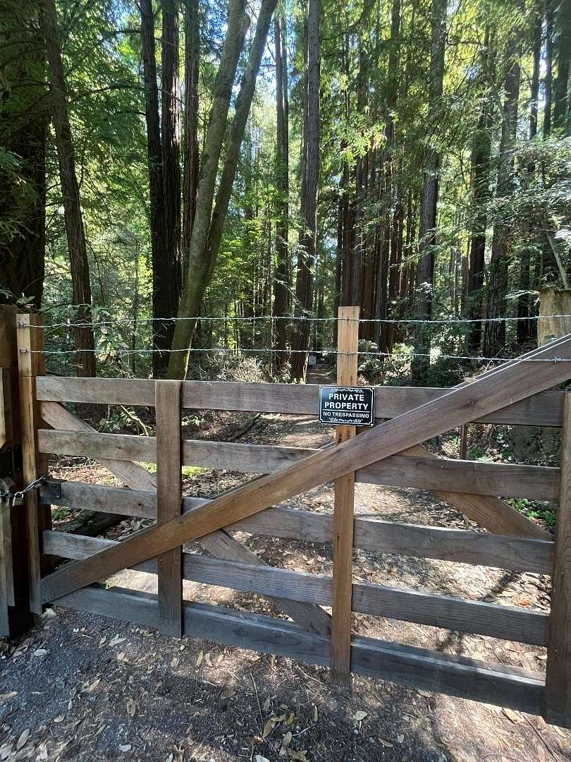 1 Acre of Residential Land for Sale in La Honda, California