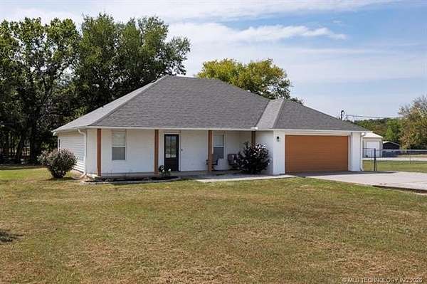 5 Acres of Land with Home for Sale in South Coffeyville, Oklahoma