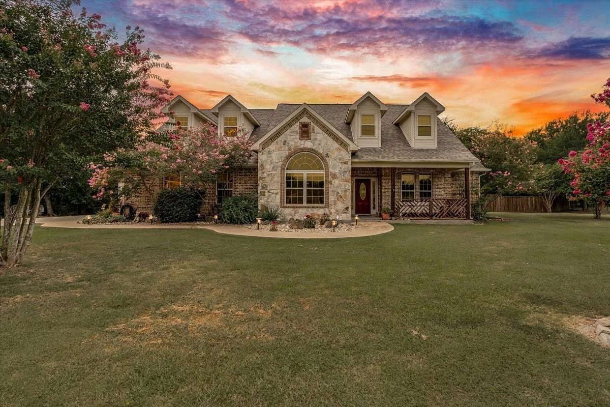 2 Acres of Land with Home for Sale in Caddo Mills, Texas
