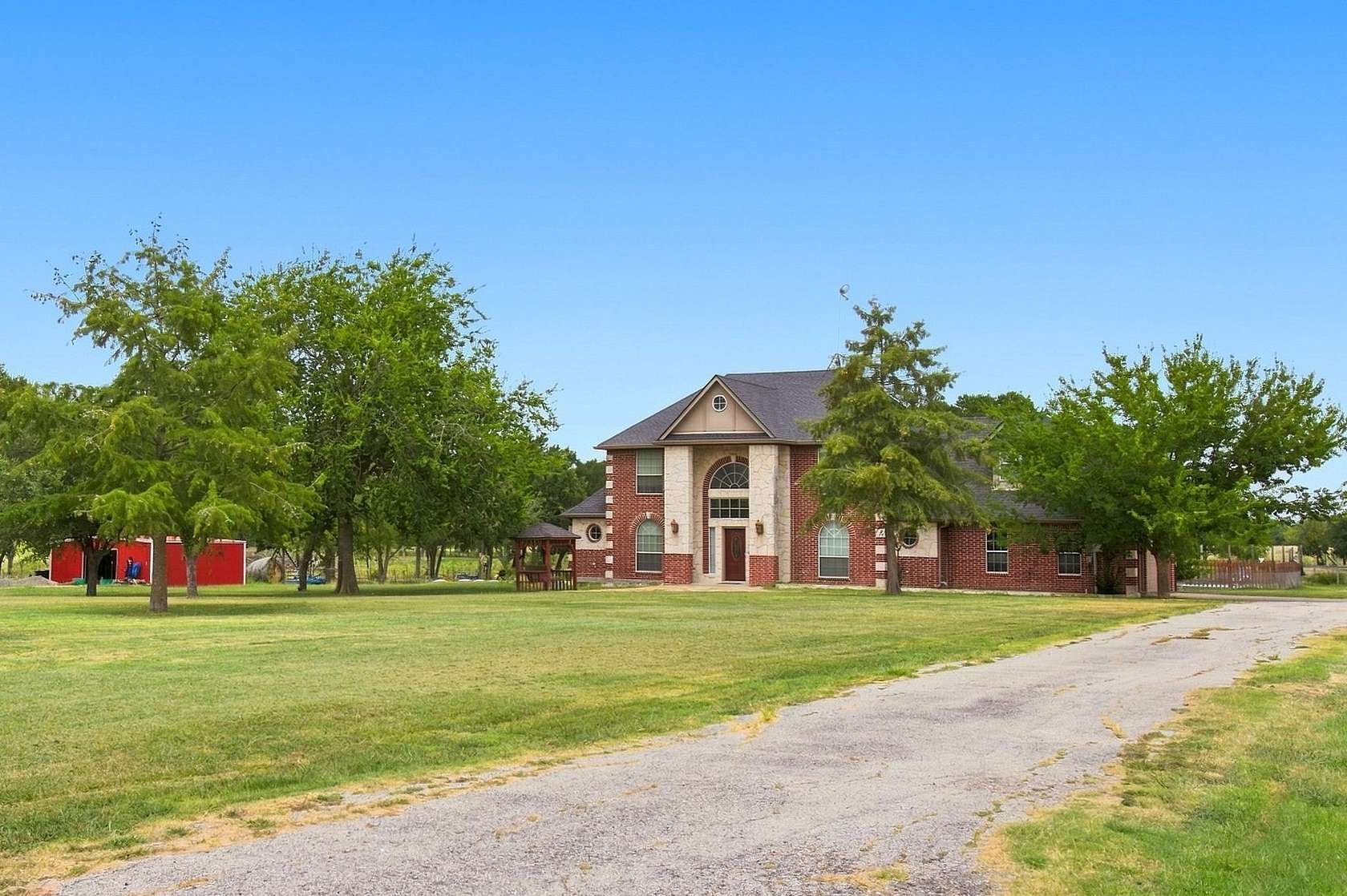 3 Acres of Land with Home for Lease in Royse City, Texas