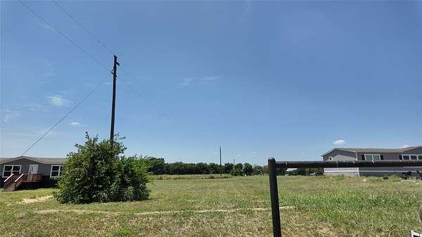 1 Acre of Residential Land for Sale in Sherman, Texas