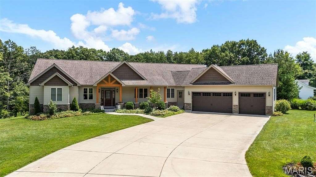 5 Acres of Land with Home for Sale in Pacific, Missouri