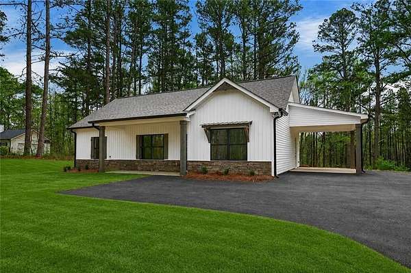 4.76 Acres of Land with Home for Sale in Rockmart, Georgia