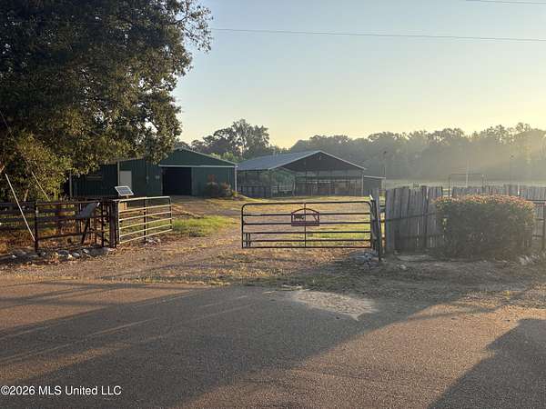 15 Acres of Land for Sale in Pearl, Mississippi
