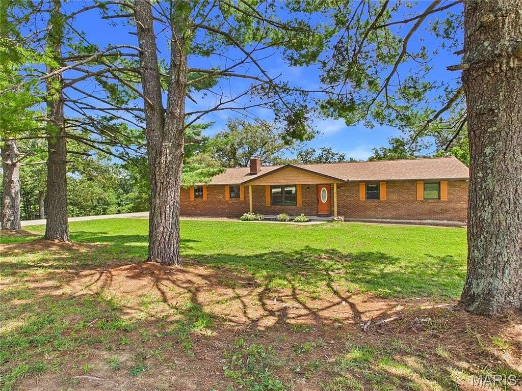 3.1 Acres of Land with Home for Sale in Perryville, Missouri