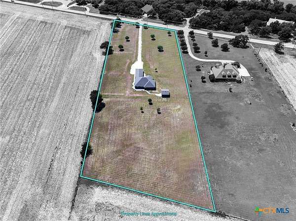 4.5 Acres of Land with Home for Sale in Temple, Texas