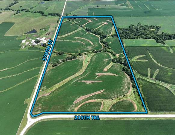 79 Acres of Land for Sale in Chariton, Iowa
