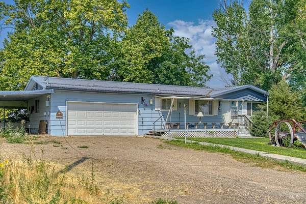 3.2 Acres of Land with Home for Sale in Weiser, Idaho