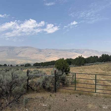 7 Acres of Land for Sale in Elba, Idaho