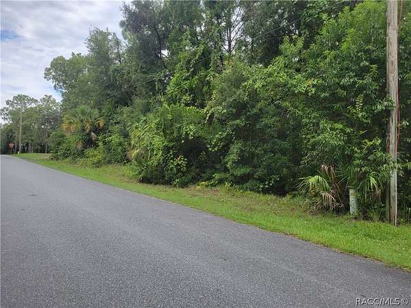 0.86 Acres of Residential Land for Sale in Crystal River, Florida