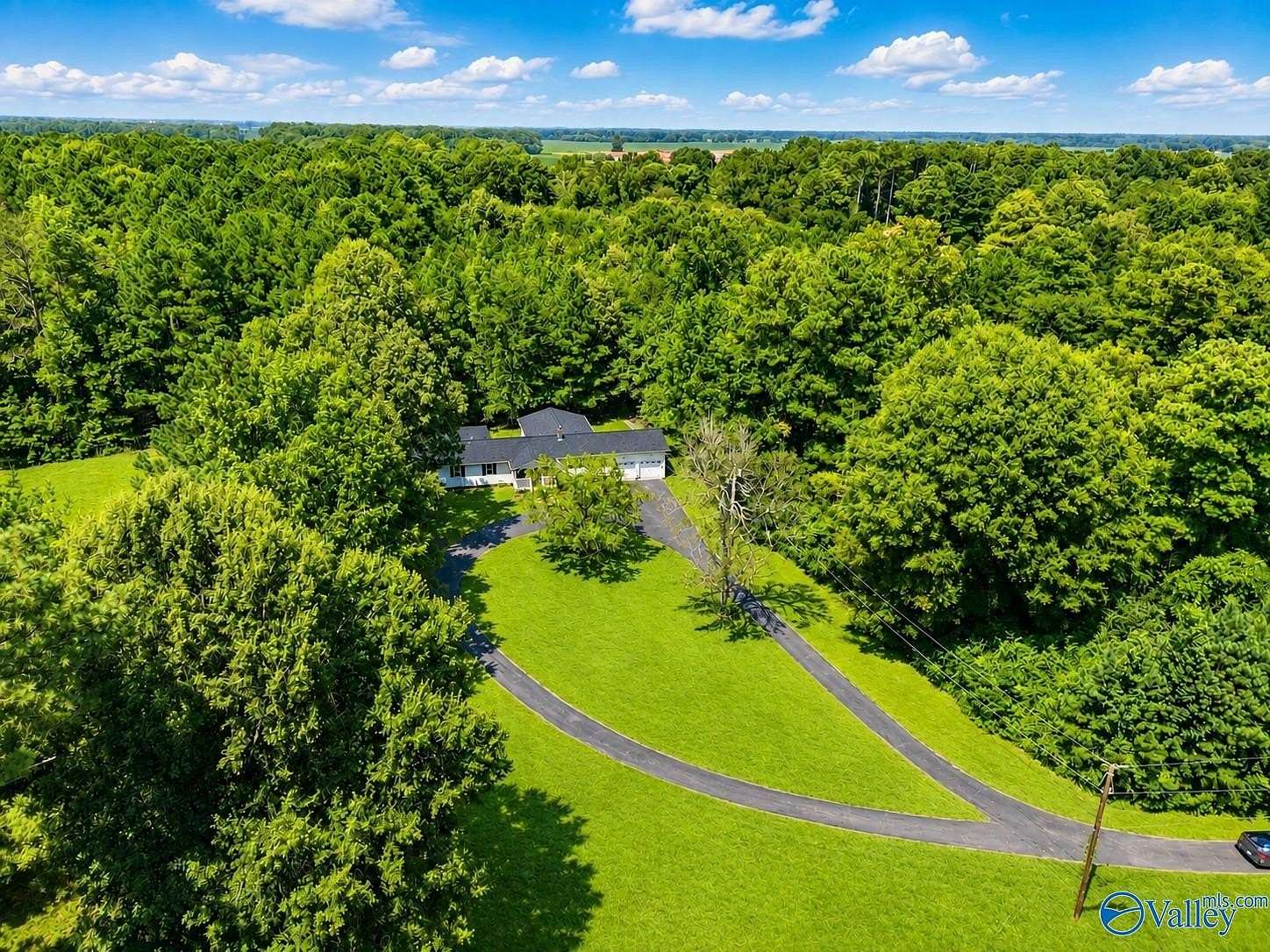 4.9 Acres of Land with Home for Sale in Toney, Alabama