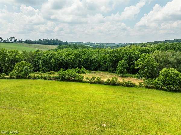 9.3 Acres of Agricultural Land for Auction in Millersburg, Ohio