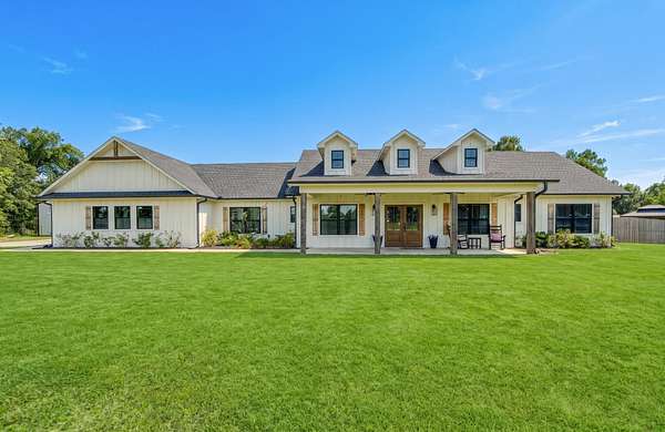 8 Acres of Land with Home for Sale in Diana, Texas