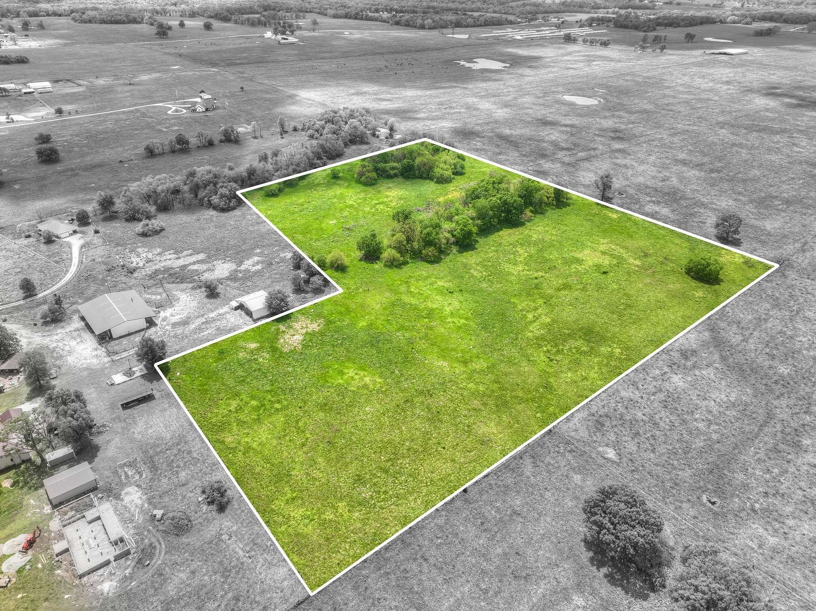 17 Acres of Land for Sale in Carthage, Missouri