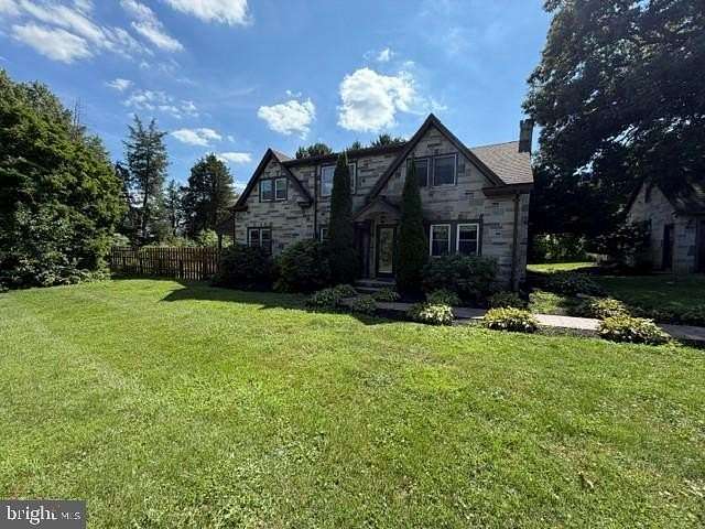 1.7 Acres of Land with Home for Lease in Dover, Pennsylvania