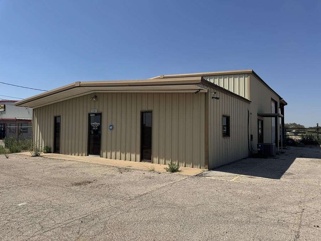 2.4 Acres of Improved Mixed-Use Land for Sale in Midland, Texas