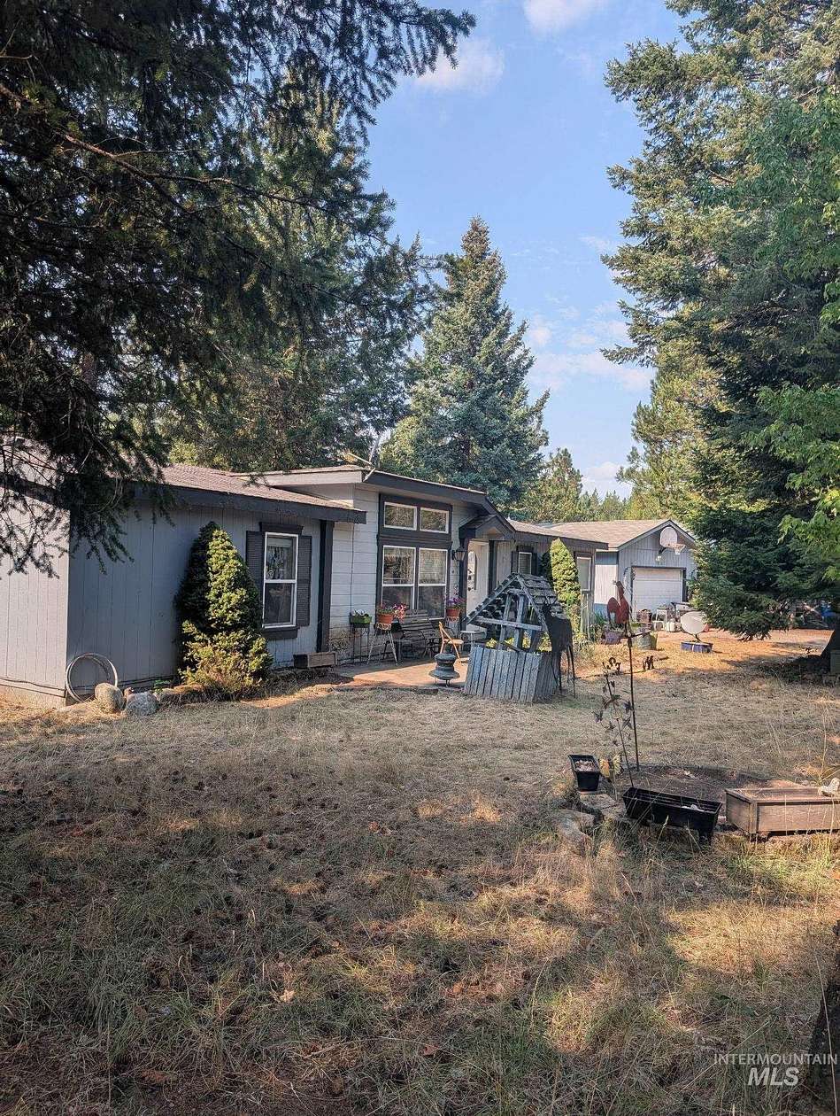10 Acres of Recreational Land with Home for Sale in Athol, Idaho