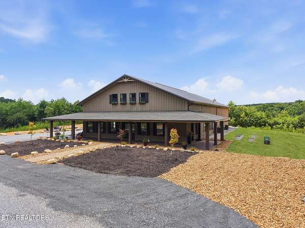 41.7 Acres of Land with Home for Sale in Athens, Tennessee
