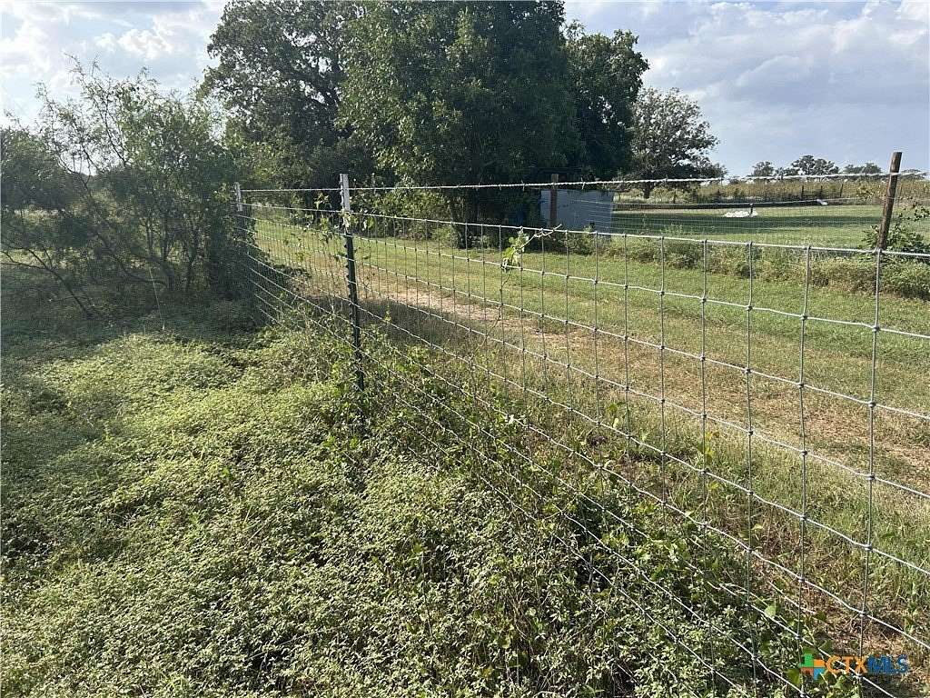 2.5 Acres of Residential Land for Sale in Waelder, Texas