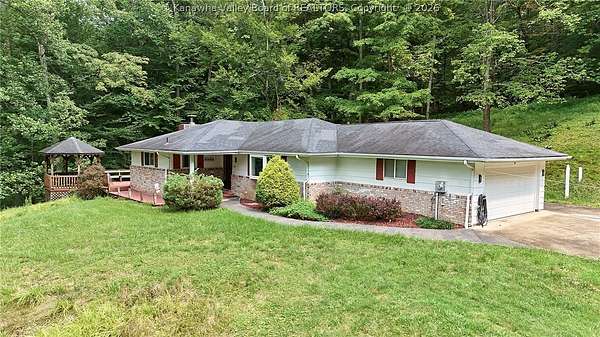 15.2 Acres of Land with Home for Sale in Charleston, West Virginia