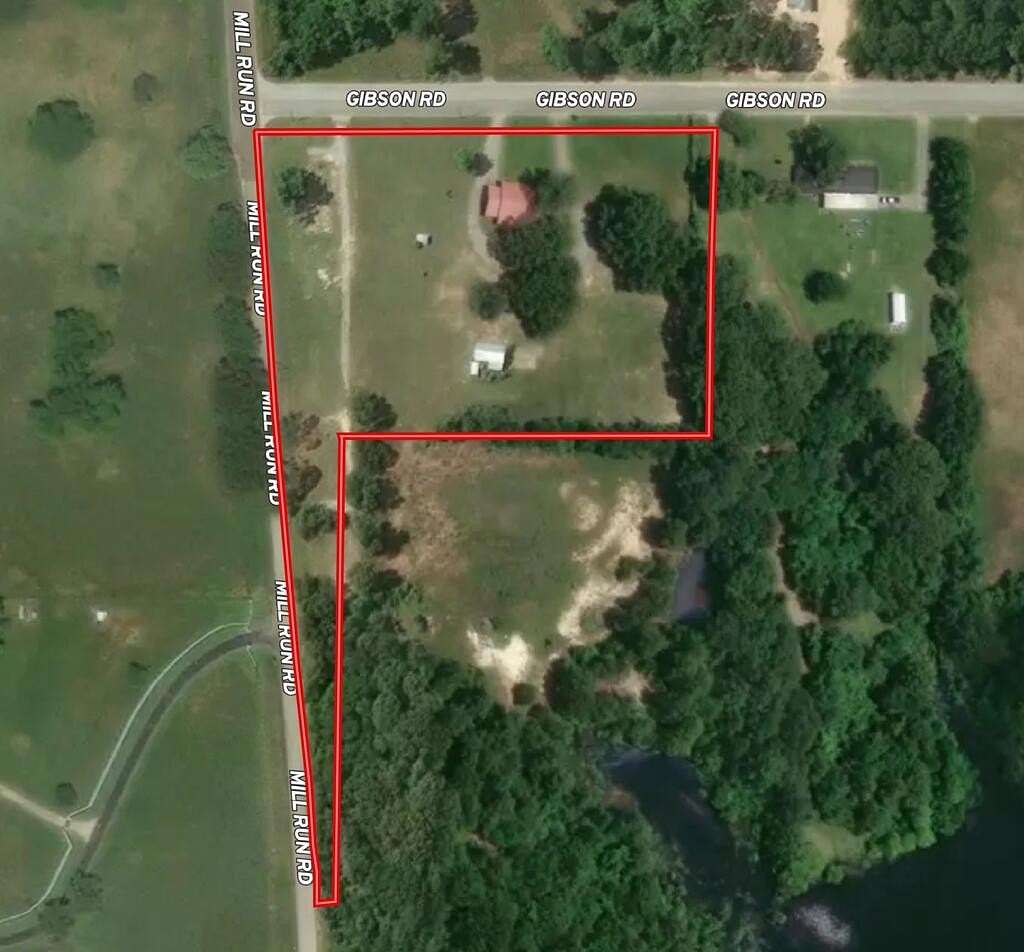 4 Acres of Improved Mixed-Use Land for Sale in Athens, Texas