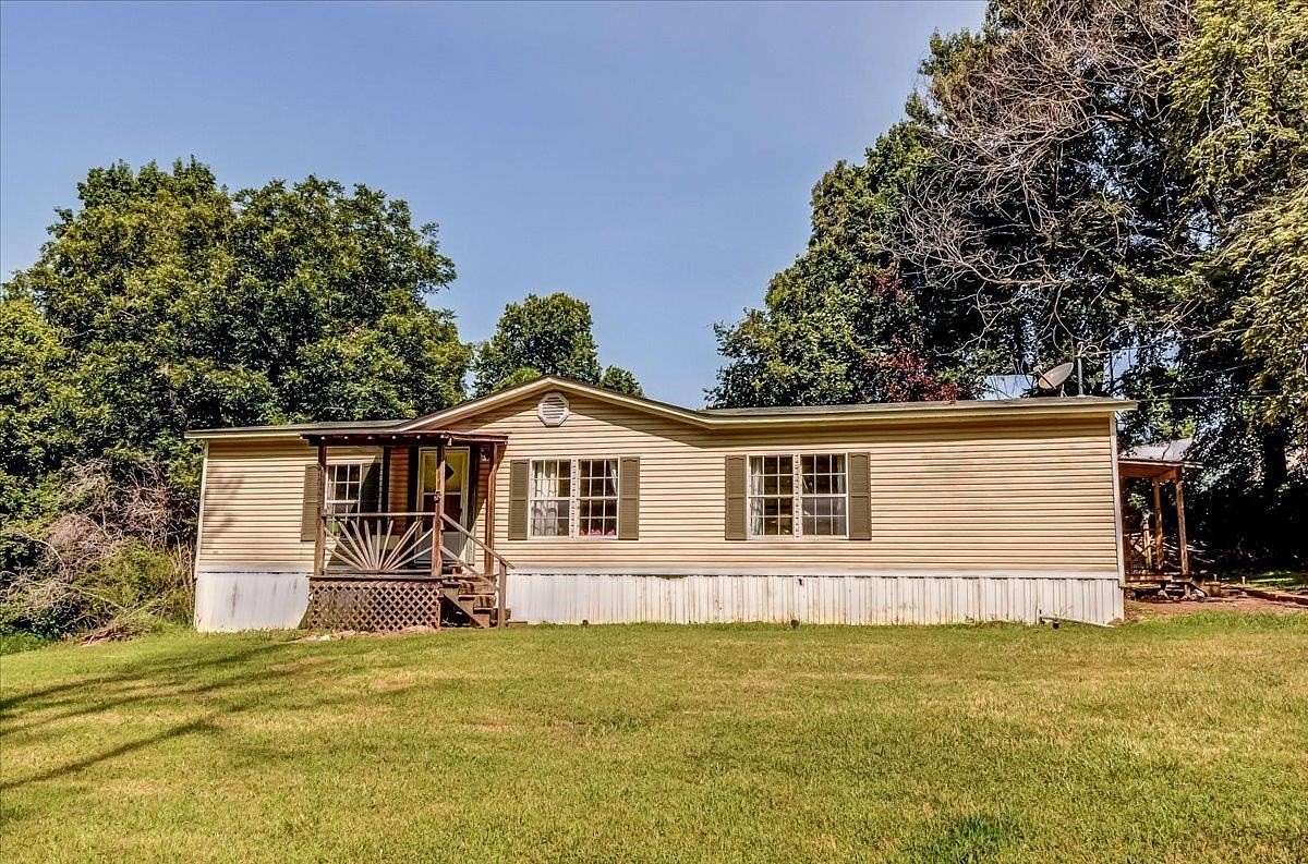 2.1 Acres of Land with Home for Sale in Munford, Tennessee