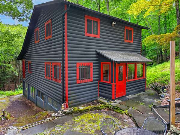 3 Acres of Land with Home for Sale in Lackawaxen, Pennsylvania