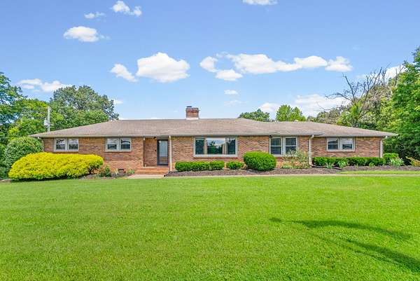 3 Acres of Land with Home for Sale in Clarksville, Tennessee